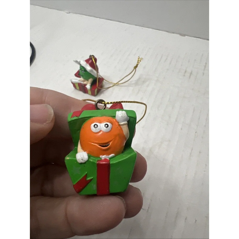 Set Of 2 Vintage Mini M&M's Christmas Ornament Green And Orange M&M Kurt Adler - Picture 3 of 3